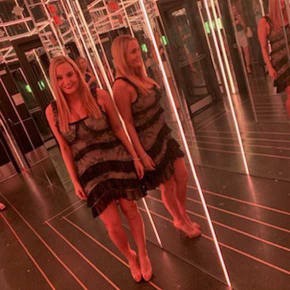 Meet your Posher, Angie - Picture 1 of 1